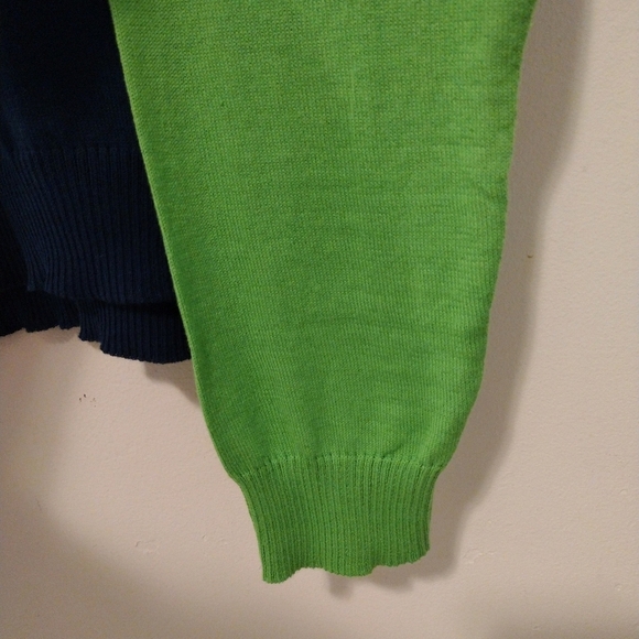 NFL - Seattle Seahawks Busy Block Snowfall Sweater - Picture 10 of 15